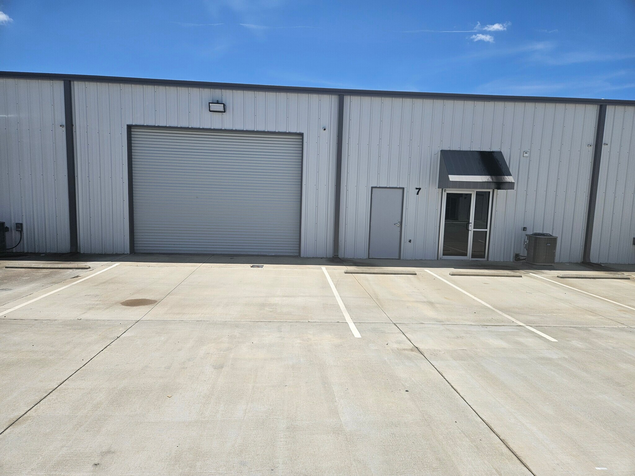 130 Hunt Rd, Tifton, GA for lease Building Photo- Image 1 of 5