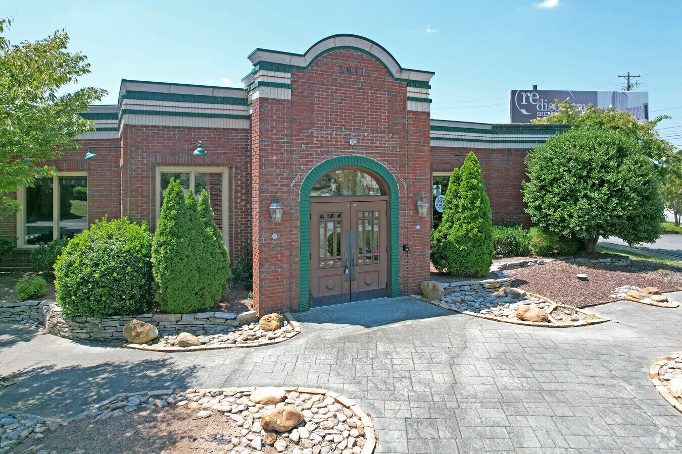 3011 W Gate City Blvd, Greensboro, NC 27403