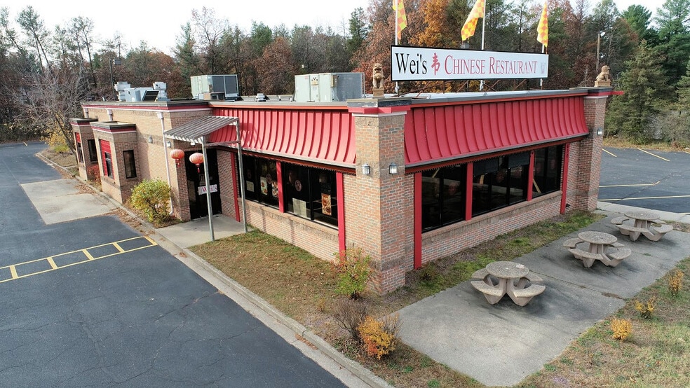 630 S Frontage Rd, Wisconsin Dells, WI for sale - Building Photo - Image 2 of 57