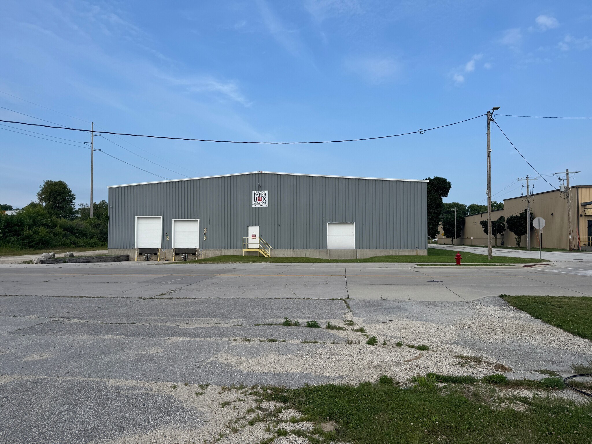 1137 Illinois Ave, Sheboygan, WI for lease Building Photo- Image 1 of 6