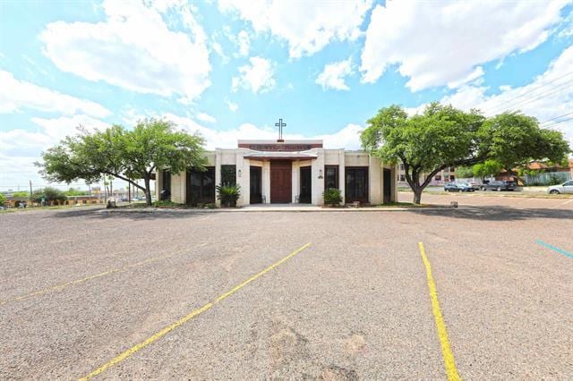 1900 Springfield Ave, Laredo, TX for sale - Primary Photo - Image 1 of 17