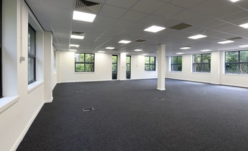 Wellfield, Runcorn for lease Interior Photo- Image 1 of 2