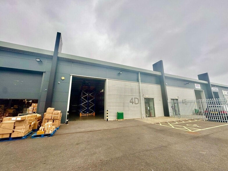 Butterfield Green Rd, Luton for lease - Building Photo - Image 2 of 2