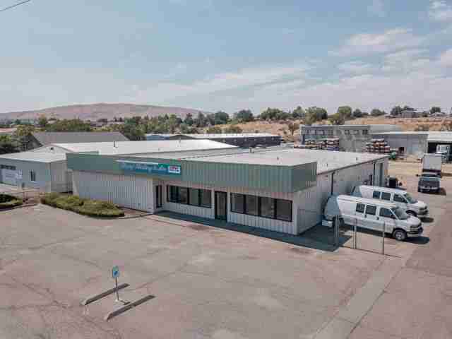 323 Wellsian Way, Richland, WA for sale Primary Photo- Image 1 of 1