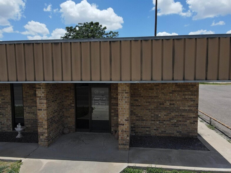 206 S Norton Ave portfolio of 2 properties for sale on LoopNet.com - Building Photo - Image 2 of 21