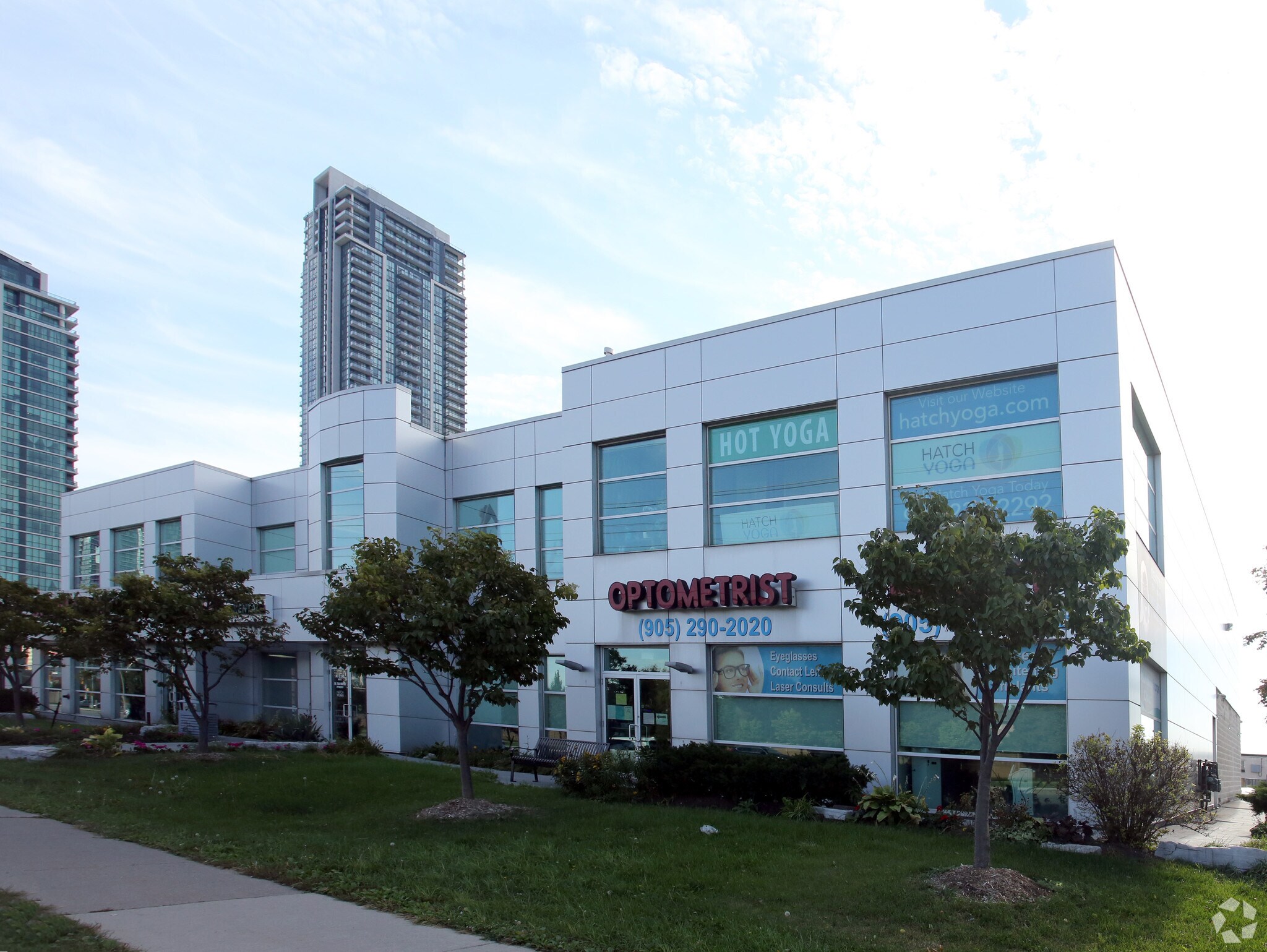 626 Burnhamthorpe Rd, Mississauga, ON for sale Primary Photo- Image 1 of 1