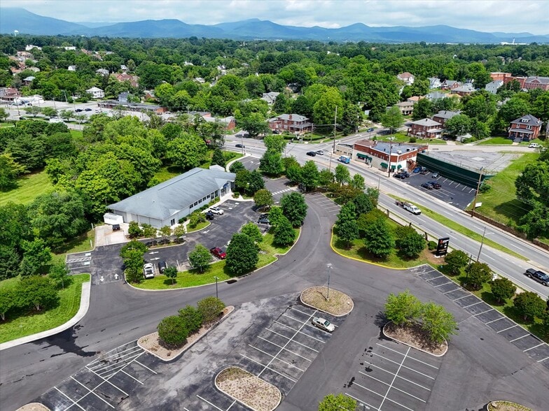 2502 Melrose Ave NW, Roanoke, VA for lease - Aerial - Image 3 of 21