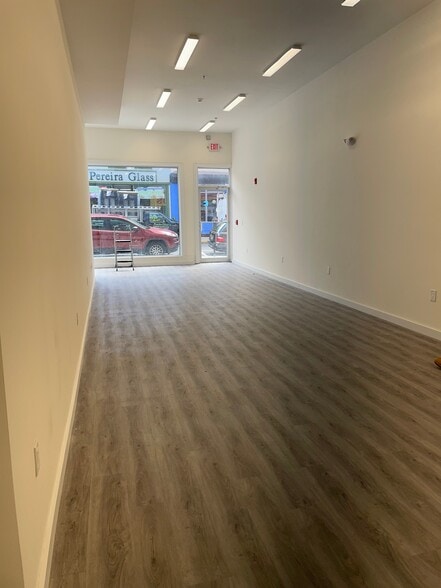 2103 Bergenline Ave, Union City, NJ for lease - Interior Photo - Image 2 of 6