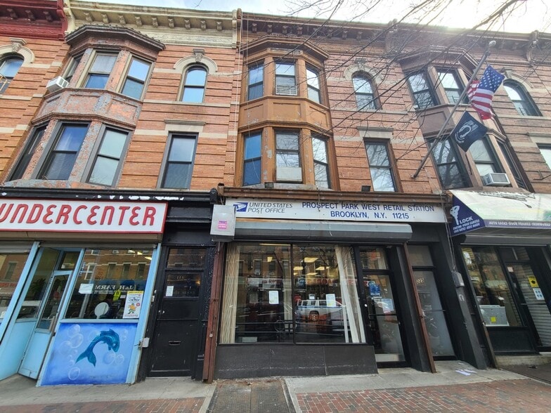 225 Prospect Park W, Brooklyn, NY 11215