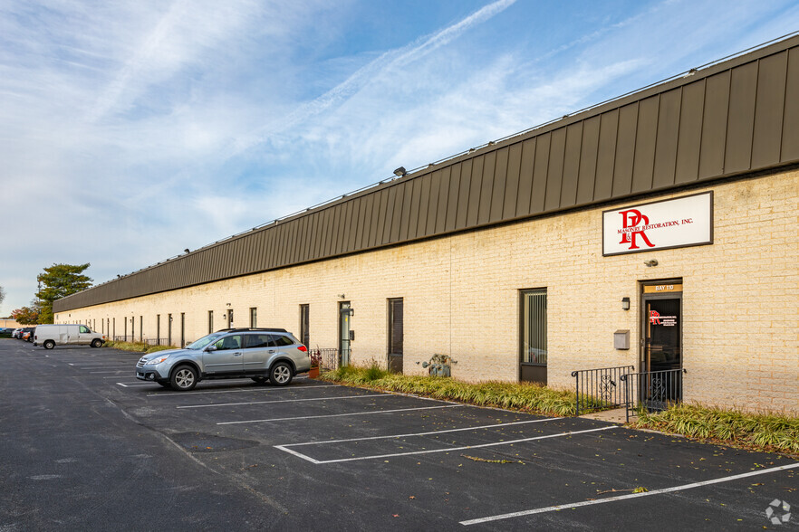 101-110 Darby Commons Ct, Folcroft, PA for lease - Building Photo - Image 2 of 5