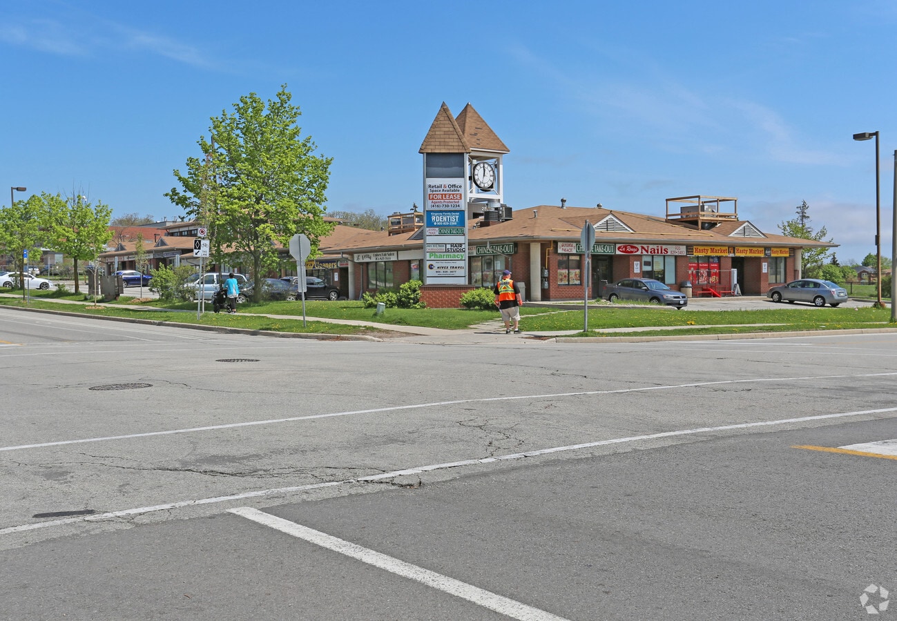 2828 Kingsway Dr, Oakville, ON L6J 6R5 Retail for Lease