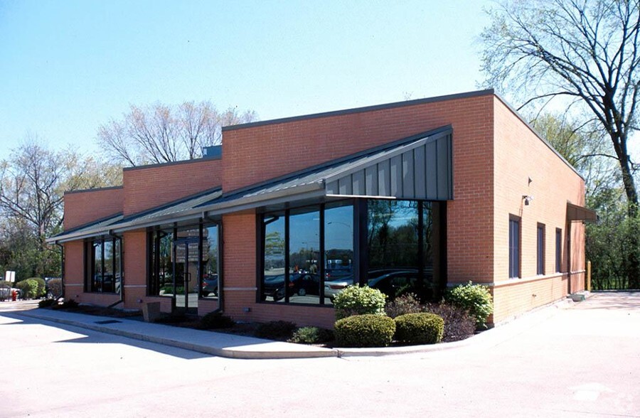 985 S Buffalo Grove Rd, Buffalo Grove, IL for sale - Building Photo - Image 1 of 1