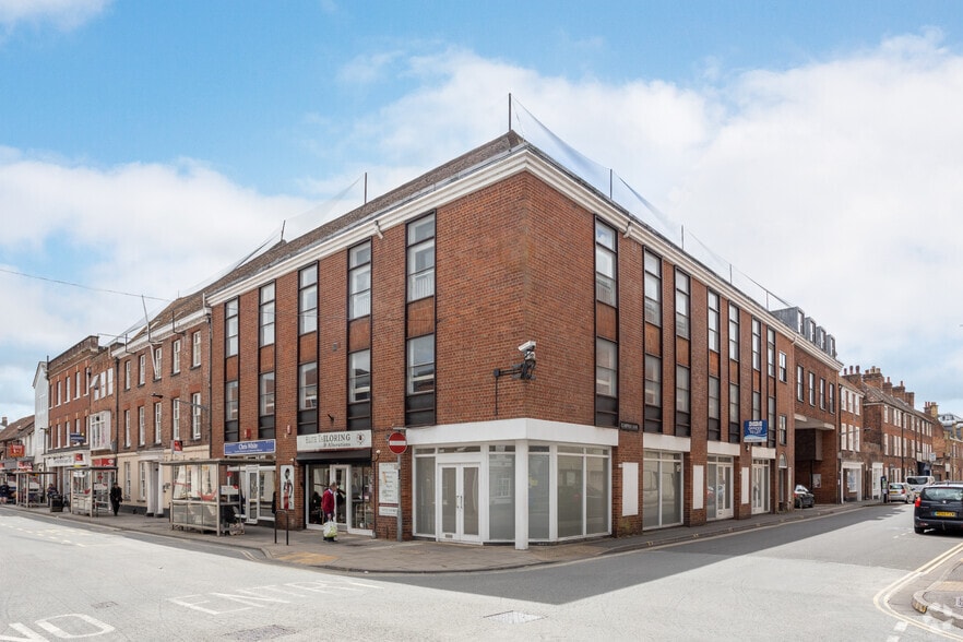 15 Endless St, Salisbury, SP1 1DL