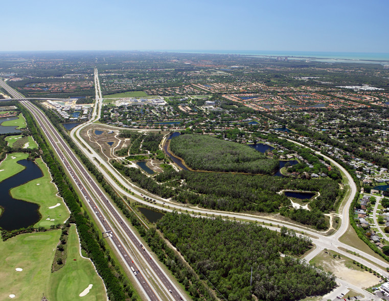 Three Oaks Pky, Estero, FL for sale - Primary Photo - Image 1 of 1