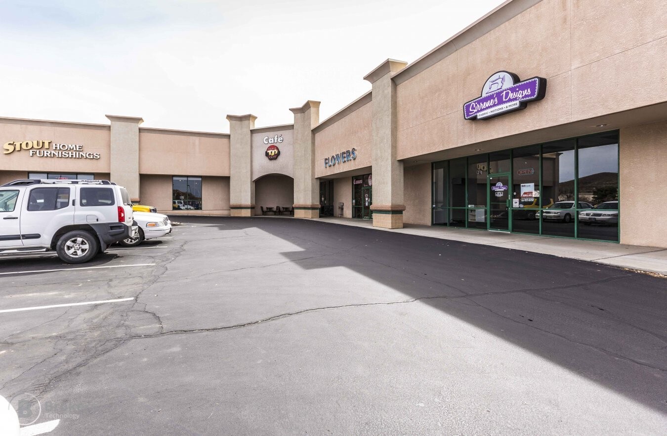 1141 W State St, Hurricane, UT 84737