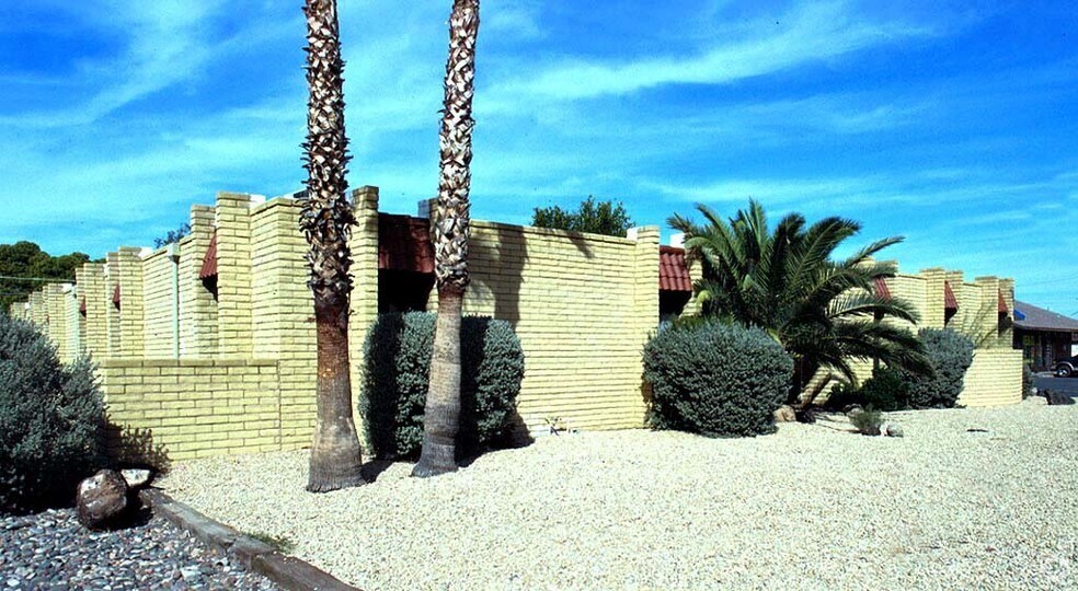 3040 E Cactus Rd, Phoenix, AZ 85032 Office for Lease