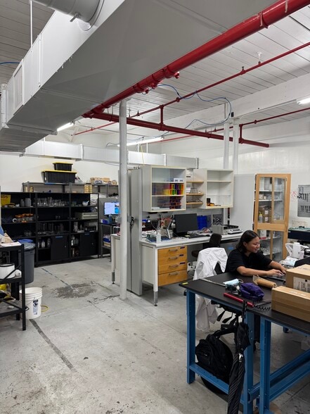 19 Rev Nazareno Properzi Way, Somerville, MA for lease - Interior Photo - Image 2 of 10