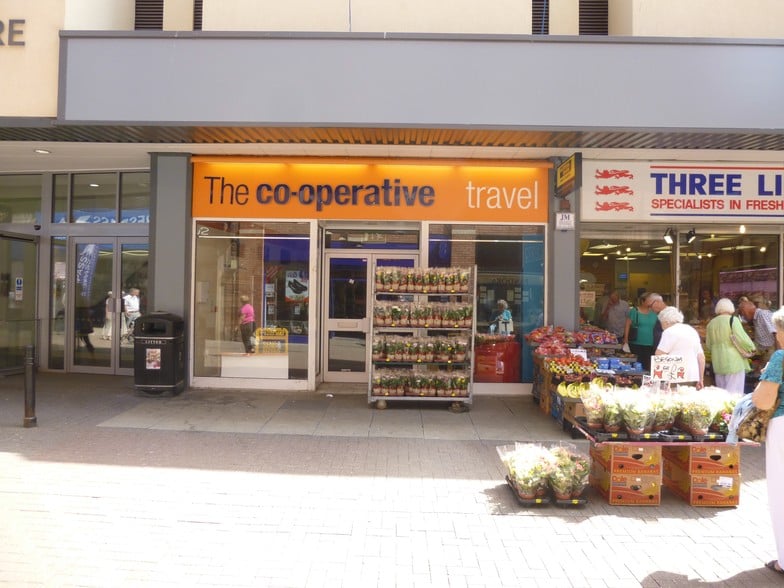 Vicar St, Kidderminster for lease - Building Photo - Image 2 of 5