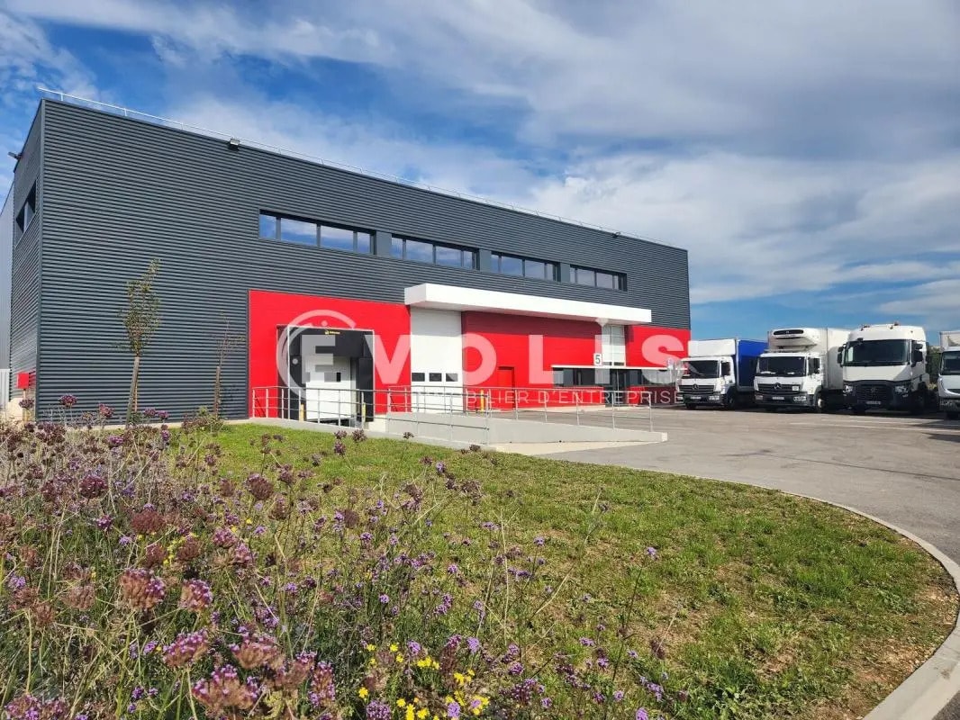 Office in Heyrieux for lease Building Photo- Image 1 of 29