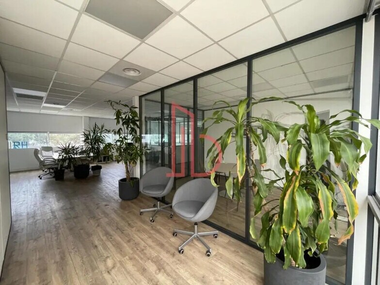 Office in Bordeaux for sale - Building Photo - Image 3 of 4