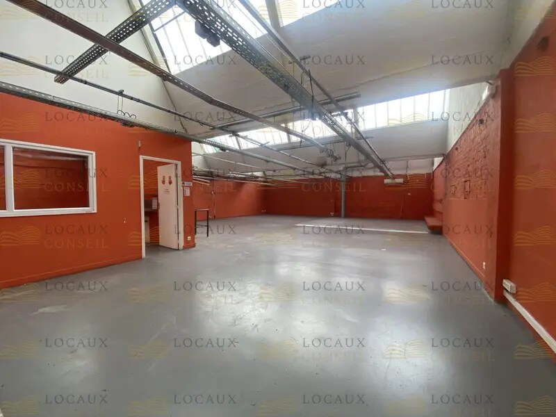 Flex in Bobigny for lease Interior Photo- Image 1 of 8