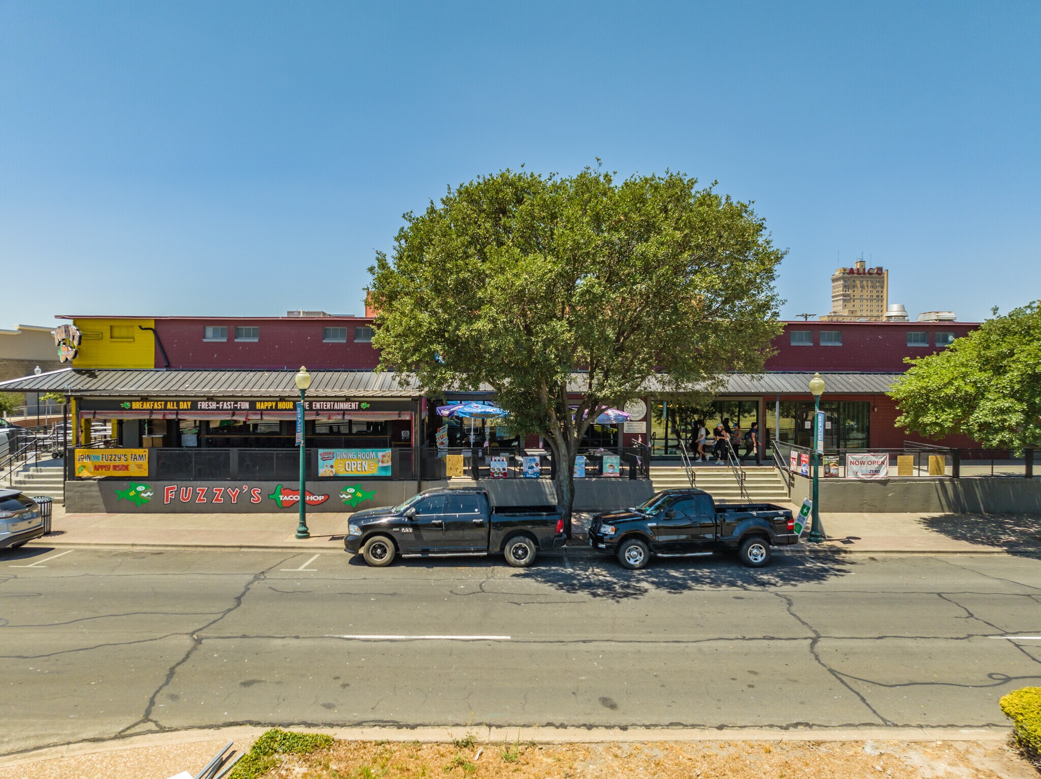 215 S University Parks Dr, Waco, TX for lease Building Photo- Image 1 of 4