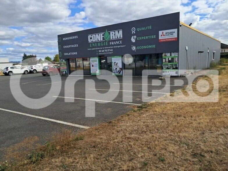 Office in Domérat for lease - Building Photo - Image 1 of 8