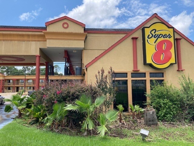 5791 Interstate 49 South Service Rd, Opelousas, LA for sale Primary Photo- Image 1 of 1