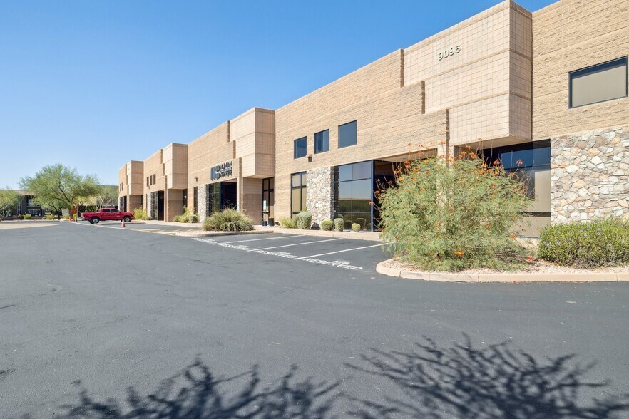 9096 E Bahia Dr, Scottsdale, AZ for sale - Building Photo - Image 2 of 38