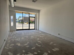 14525-14529 Vanowen St, Van Nuys, CA for lease Building Photo- Image 1 of 3