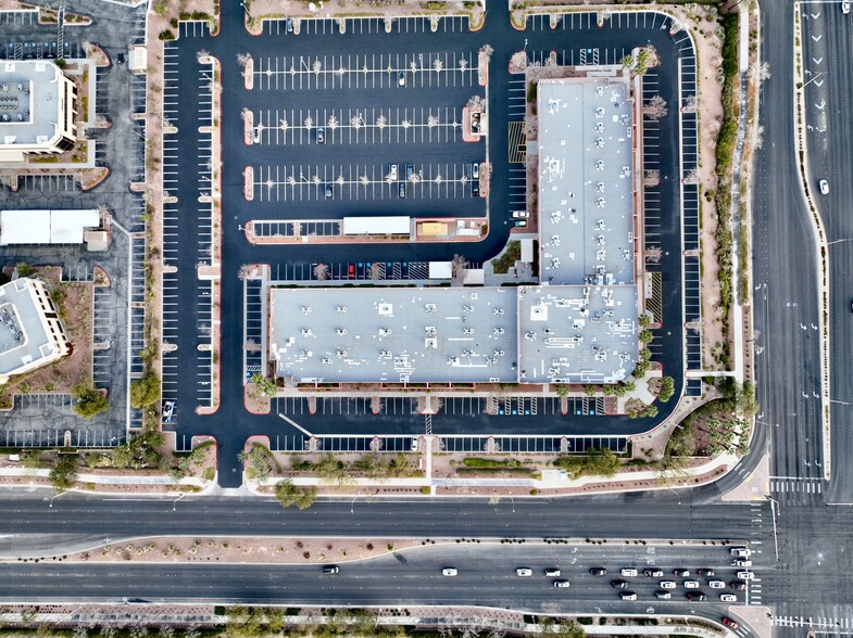 10500-10550 W Charleston Blvd, Las Vegas, NV for lease - Building Photo - Image 3 of 4