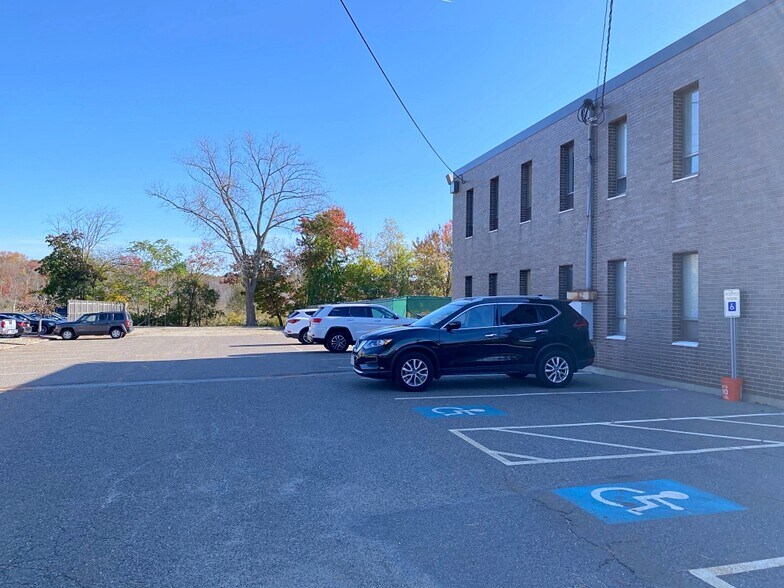 58 Concord St, North Reading, MA for lease - Building Photo - Image 3 of 13