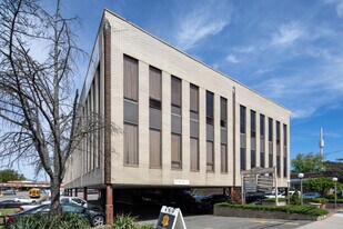 Baldwin Three-Story Office Building - Call Center