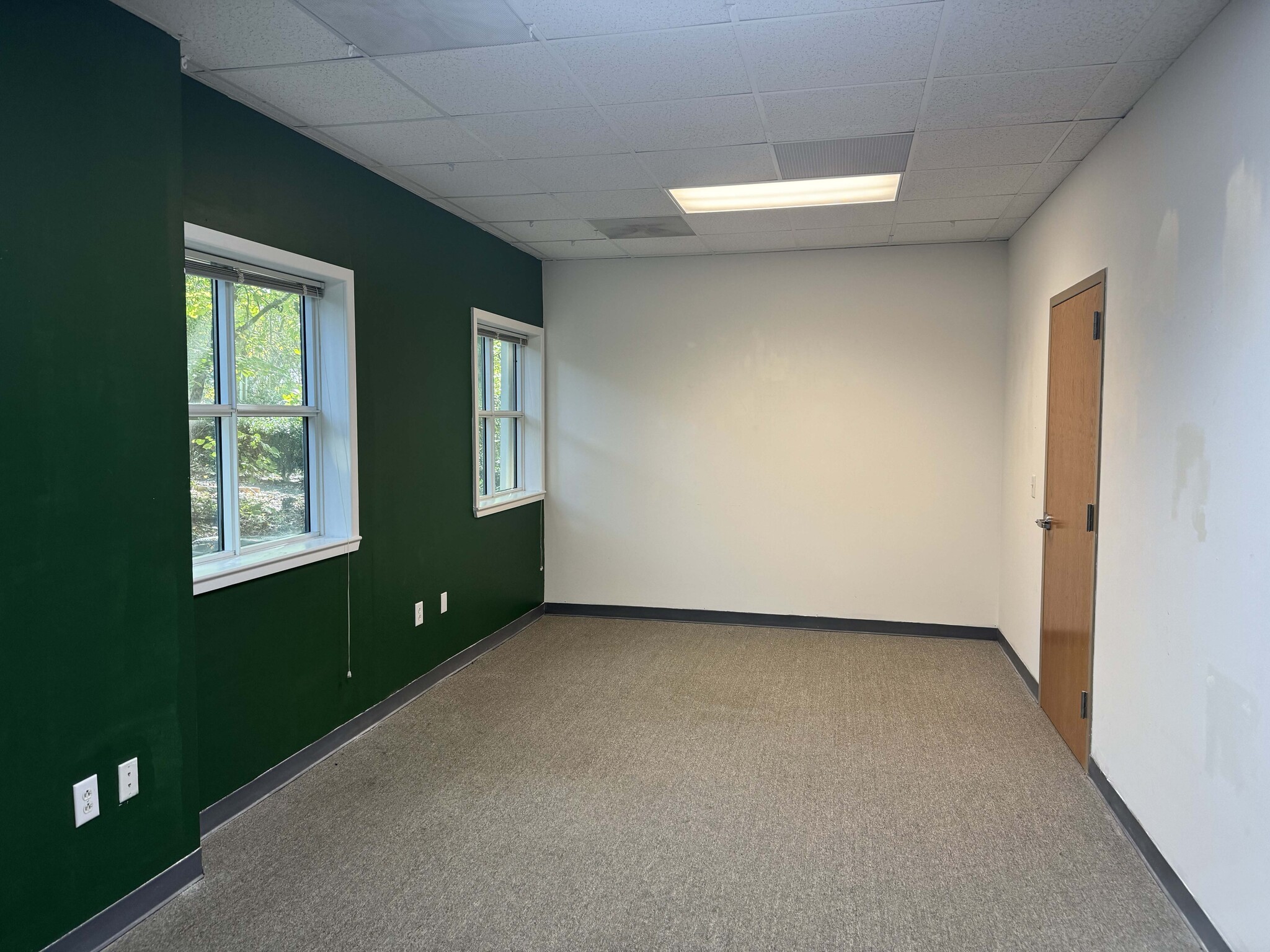 216 E Chatham St, Cary, NC for lease Interior Photo- Image 1 of 2