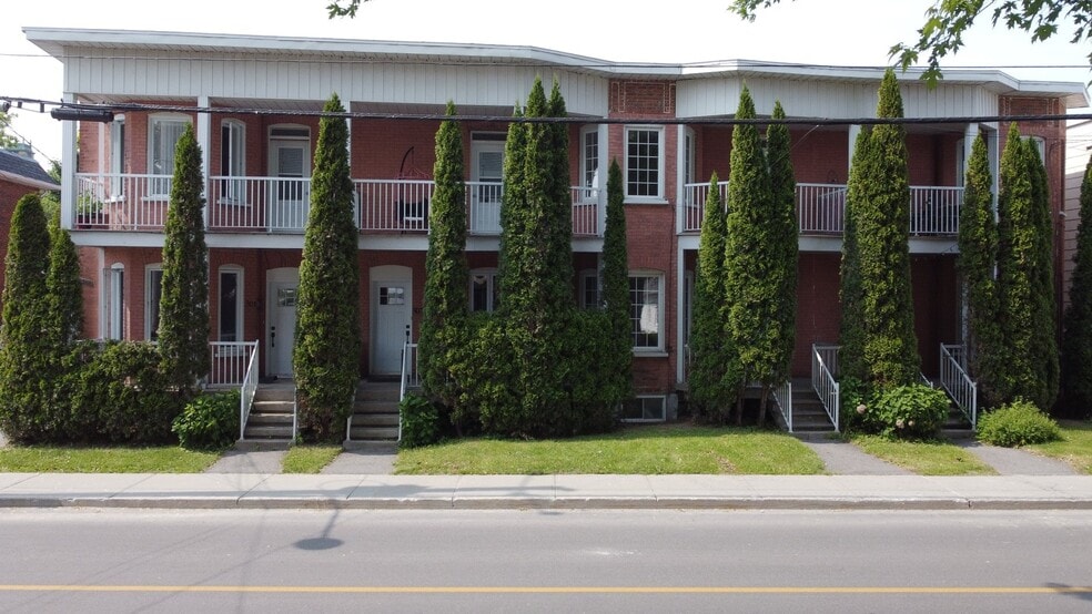301-307 Boul Du Havre, Salaberry-de-valleyfield, QC for sale - Building Photo - Image 2 of 29