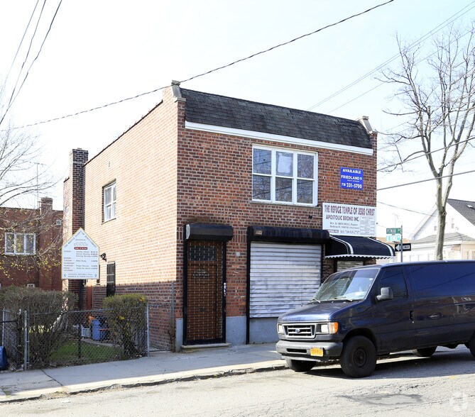 2024 Pitman Ave, Bronx, NY 10466