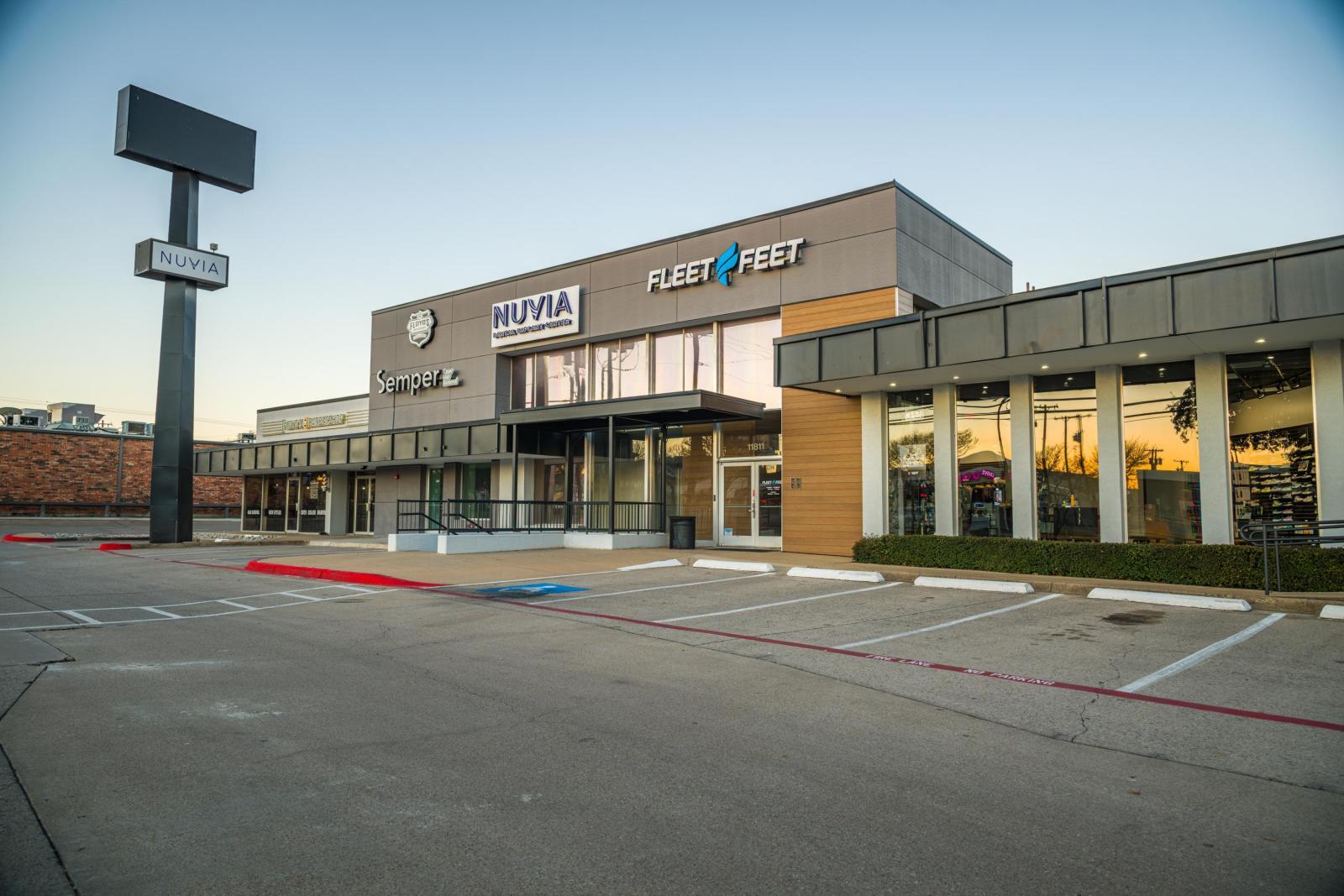 11811 Preston Rd, Dallas, TX for lease Building Photo- Image 1 of 3