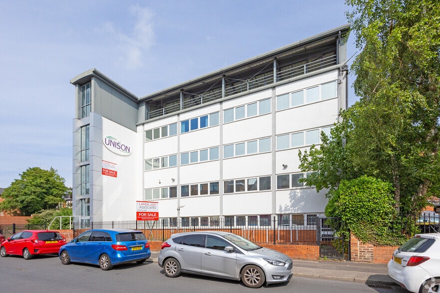 10 Vivian Ave, Nottingham for sale - Building Photo - Image 2 of 10