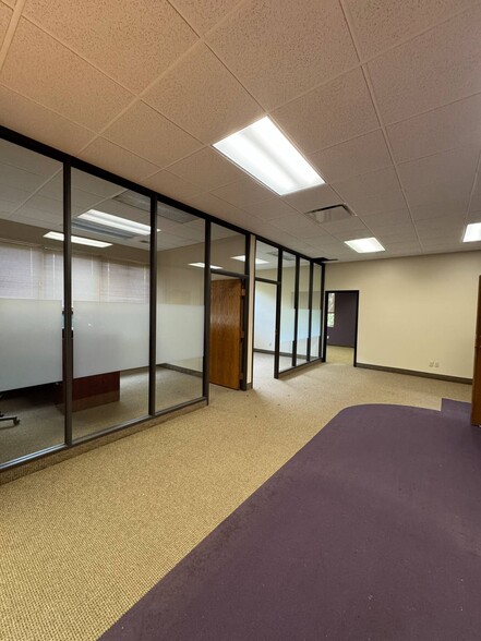 70 W Streetsboro Rd, Hudson, OH for lease - Interior Photo - Image 2 of 15