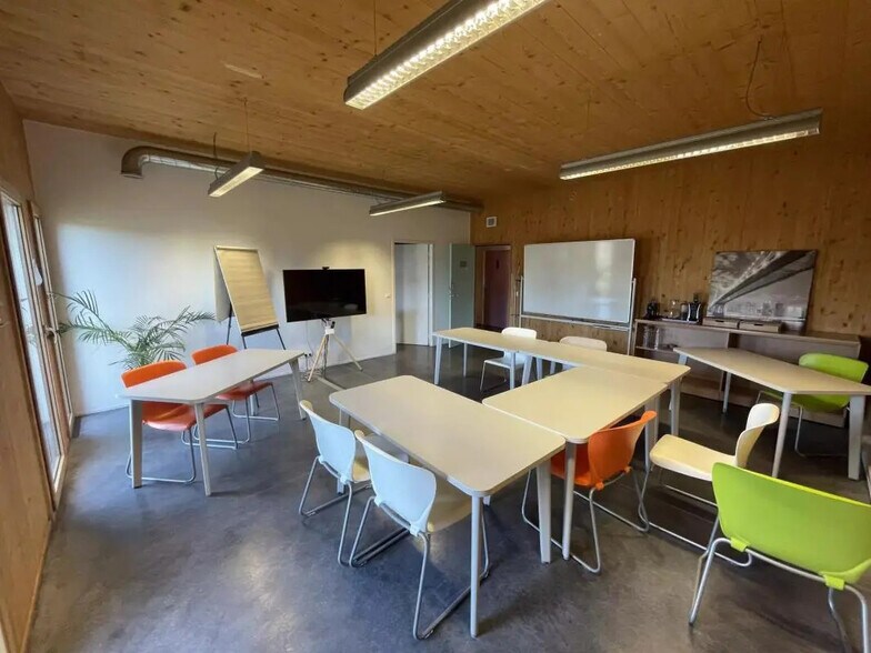 Office in Martillac for sale - Building Photo - Image 3 of 9