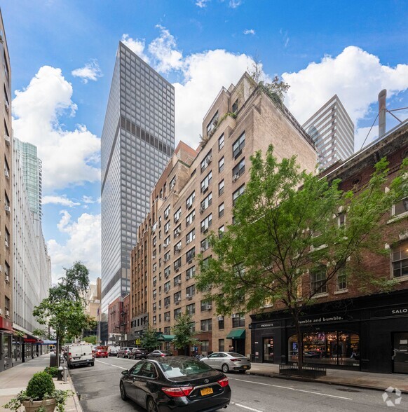 150 E 56th St, New York, NY for sale - Primary Photo - Image 1 of 1