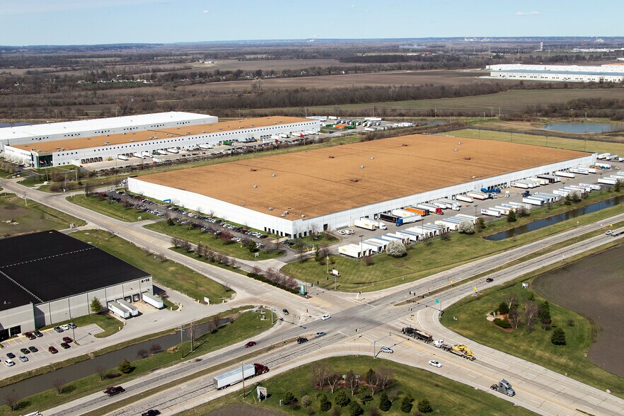 1 Gateway Commerce Center Dr W, Edwardsville, IL 62025