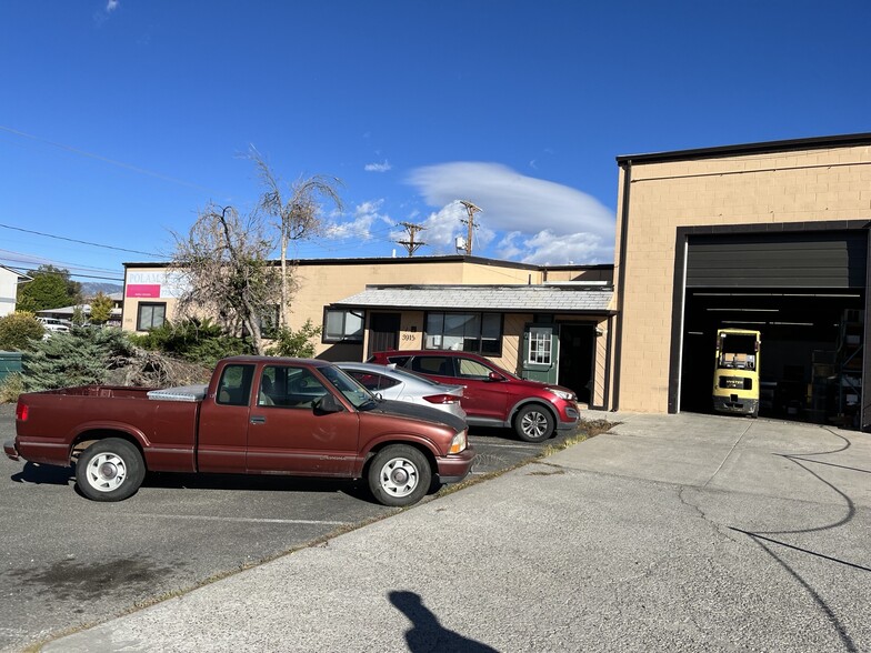 3915 Fairview Dr, Carson City, NV for lease - Building Photo - Image 3 of 6