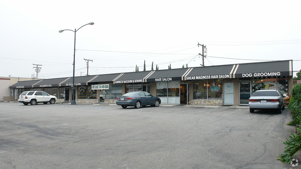 10802 Los Alamitos Blvd, Los Alamitos, CA for lease - Building Photo - Image 1 of 6