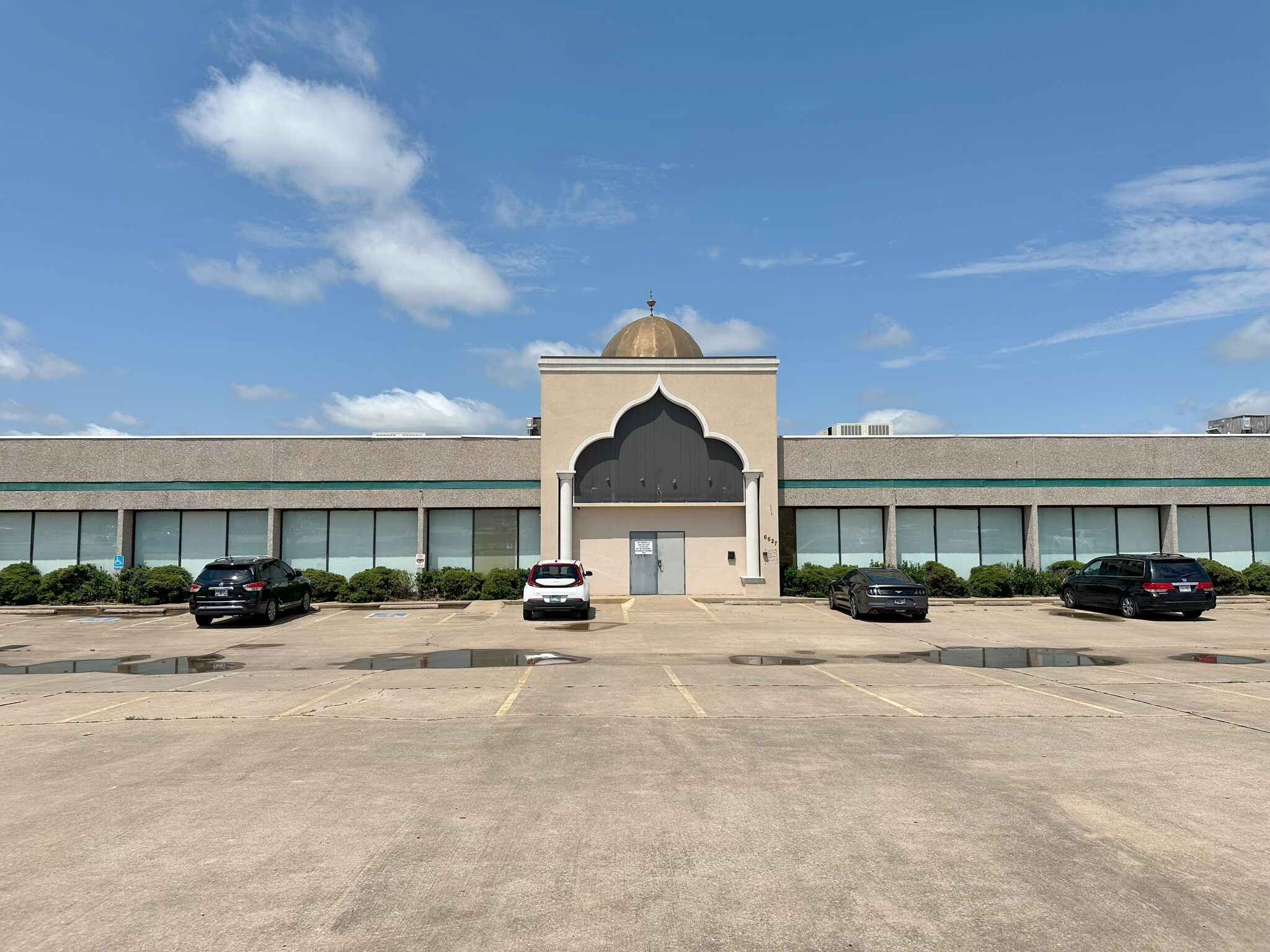 6627 NW Expressway St, Oklahoma City, OK for sale Building Photo- Image 1 of 4