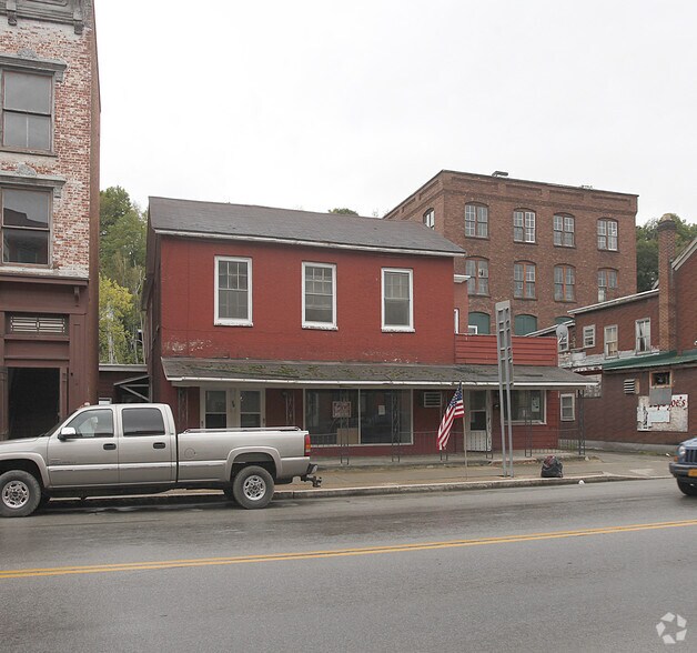 51 Main St, Fort Plain, NY for sale - Primary Photo - Image 1 of 1