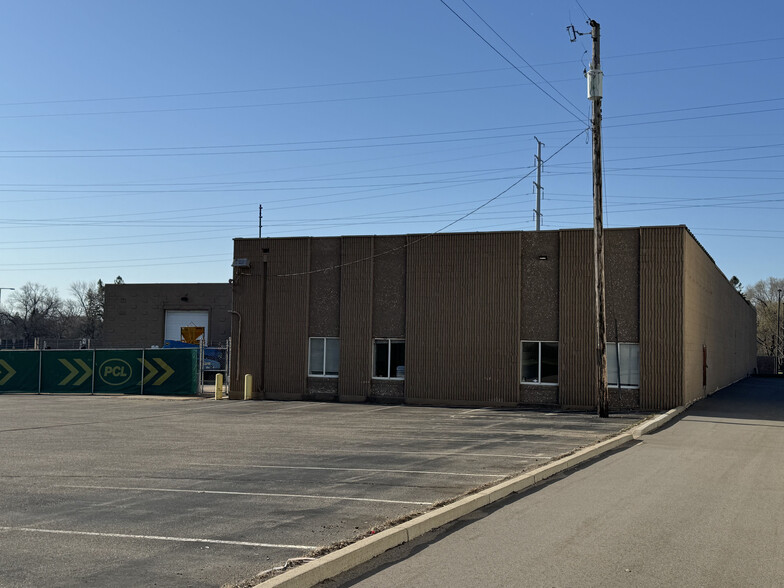 335 E 78th St, Bloomington, MN for lease - Building Photo - Image 3 of 4