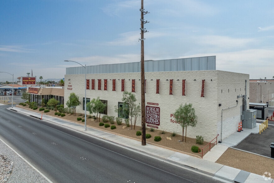 110 S Rainbow Blvd, Las Vegas, NV for lease - Building Photo - Image 3 of 8