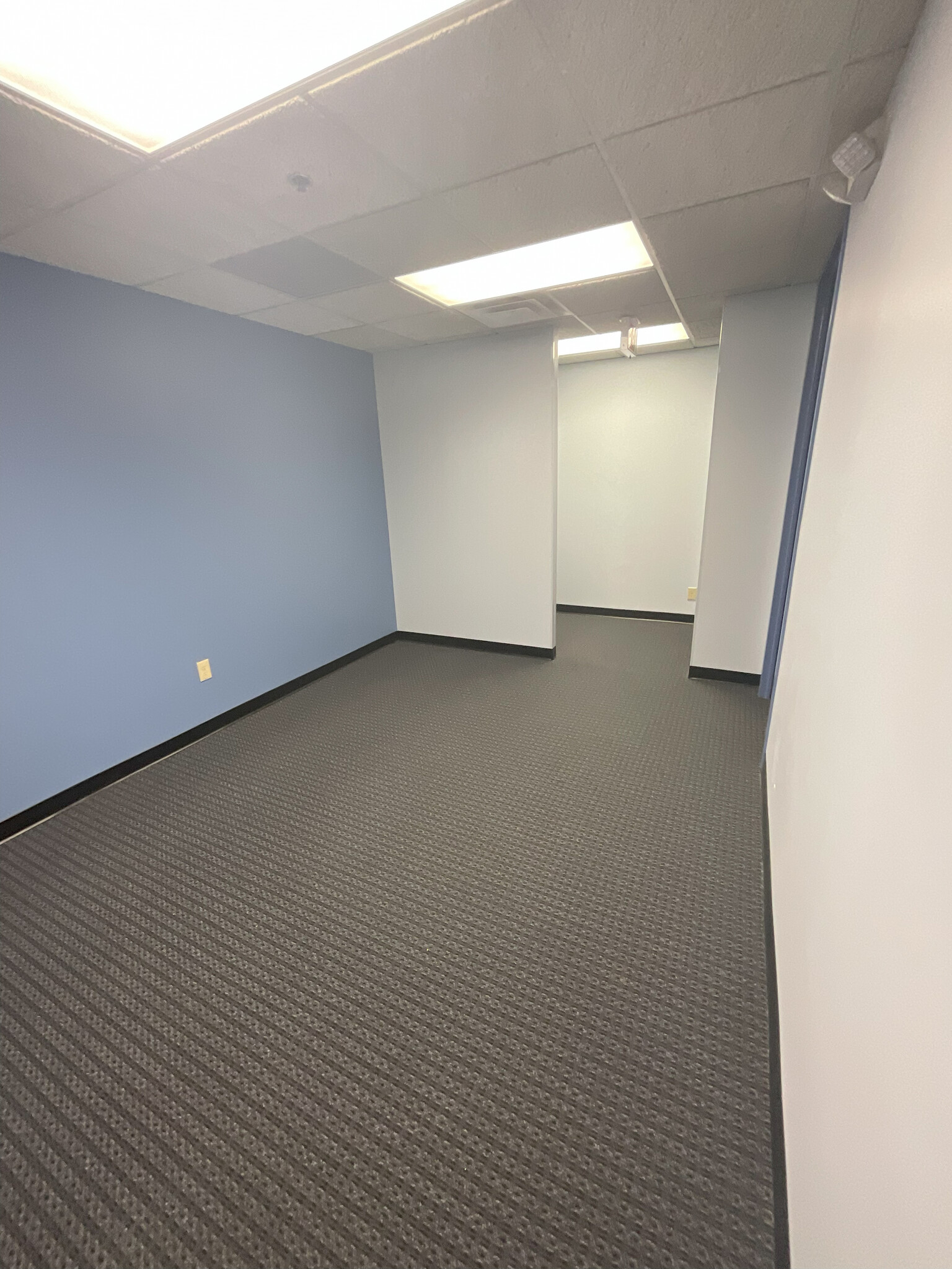 1718-1720 NW Peachtree St, Atlanta, GA for lease Interior Photo- Image 1 of 5