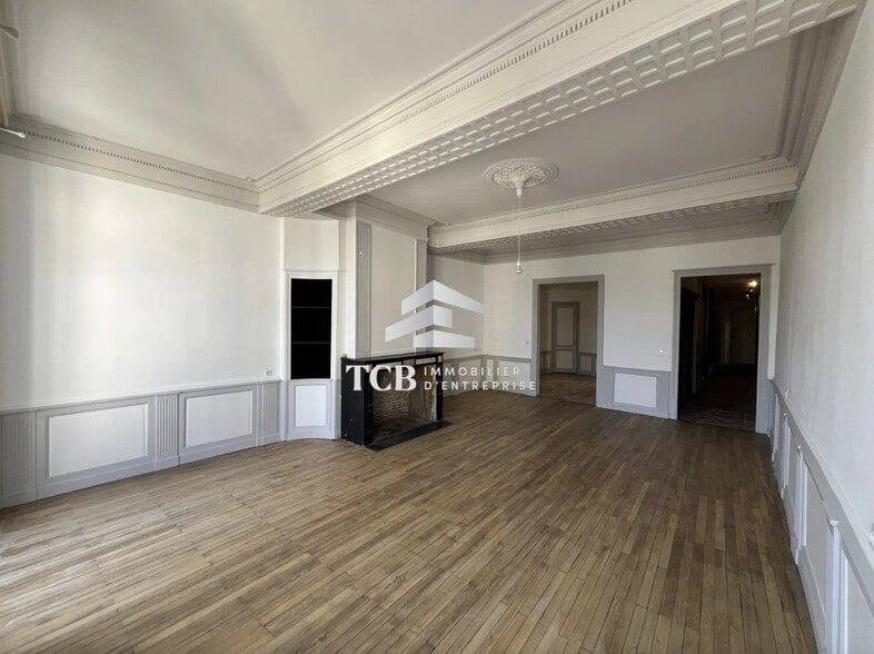 Office in Nantes for sale - Interior Photo - Image 2 of 4